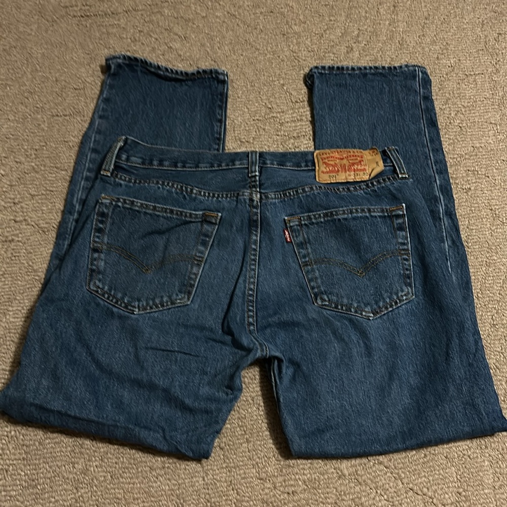Men’s Levi’s 501 Jeans, medium wash - Picture 4 of 12
